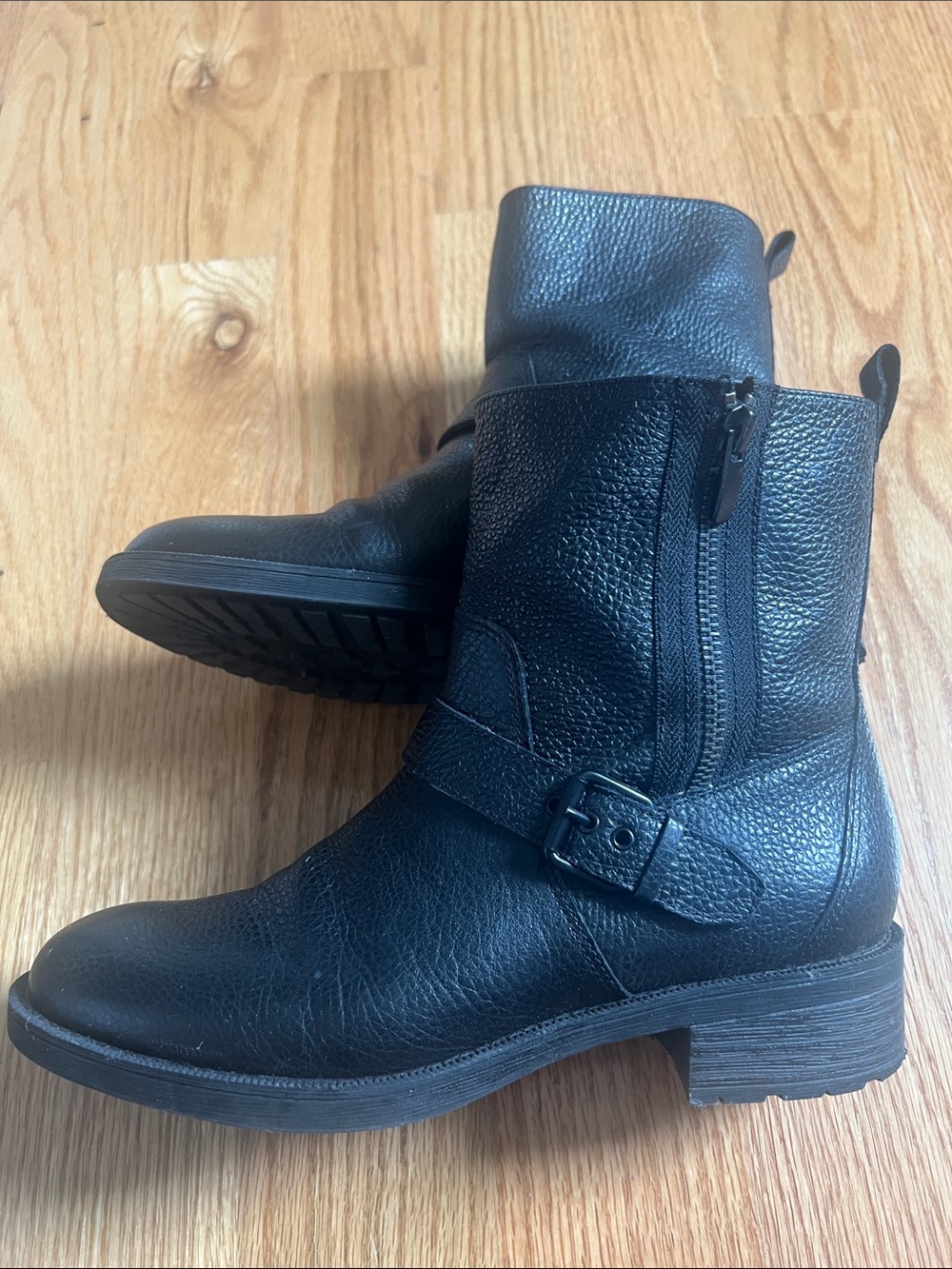 Barely worn black boots from Nine West